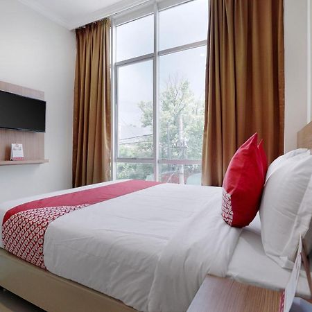 Oyo 415 The Kartini 8 Residence Jakarta Kültér fotó