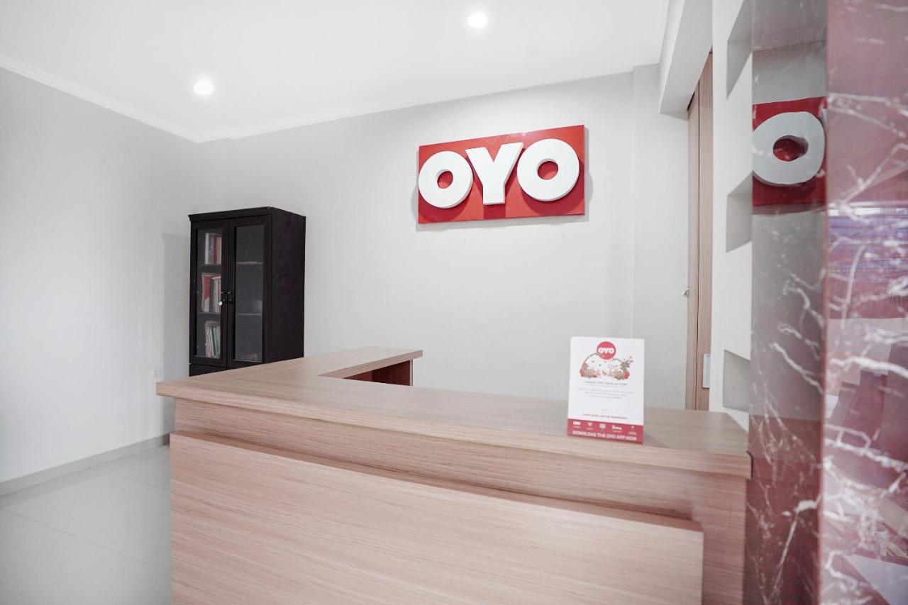 Oyo 415 The Kartini 8 Residence Jakarta Kültér fotó