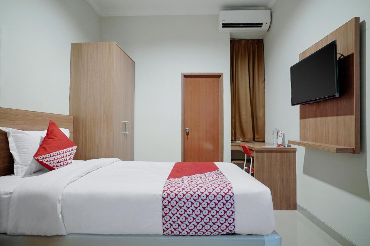 Oyo 415 The Kartini 8 Residence Jakarta Kültér fotó