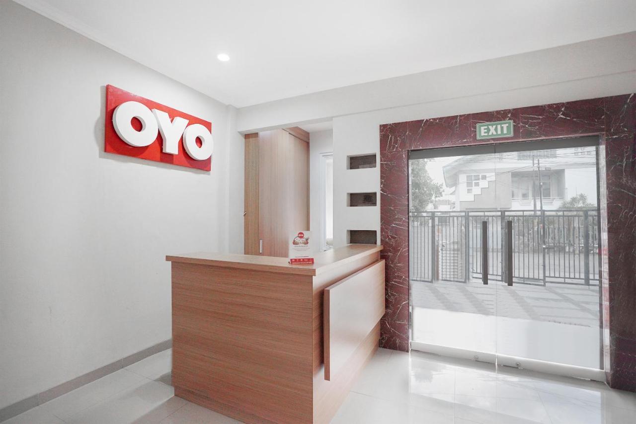 Oyo 415 The Kartini 8 Residence Jakarta Kültér fotó