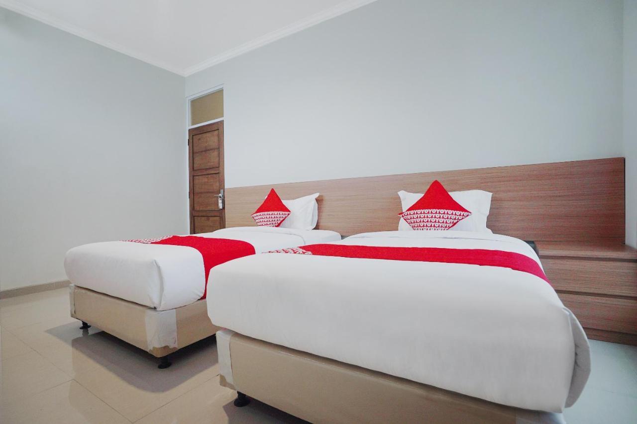 Oyo 415 The Kartini 8 Residence Jakarta Kültér fotó