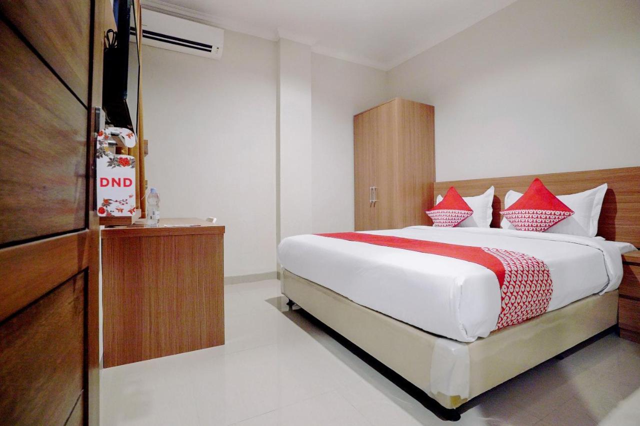 Oyo 415 The Kartini 8 Residence Jakarta Kültér fotó