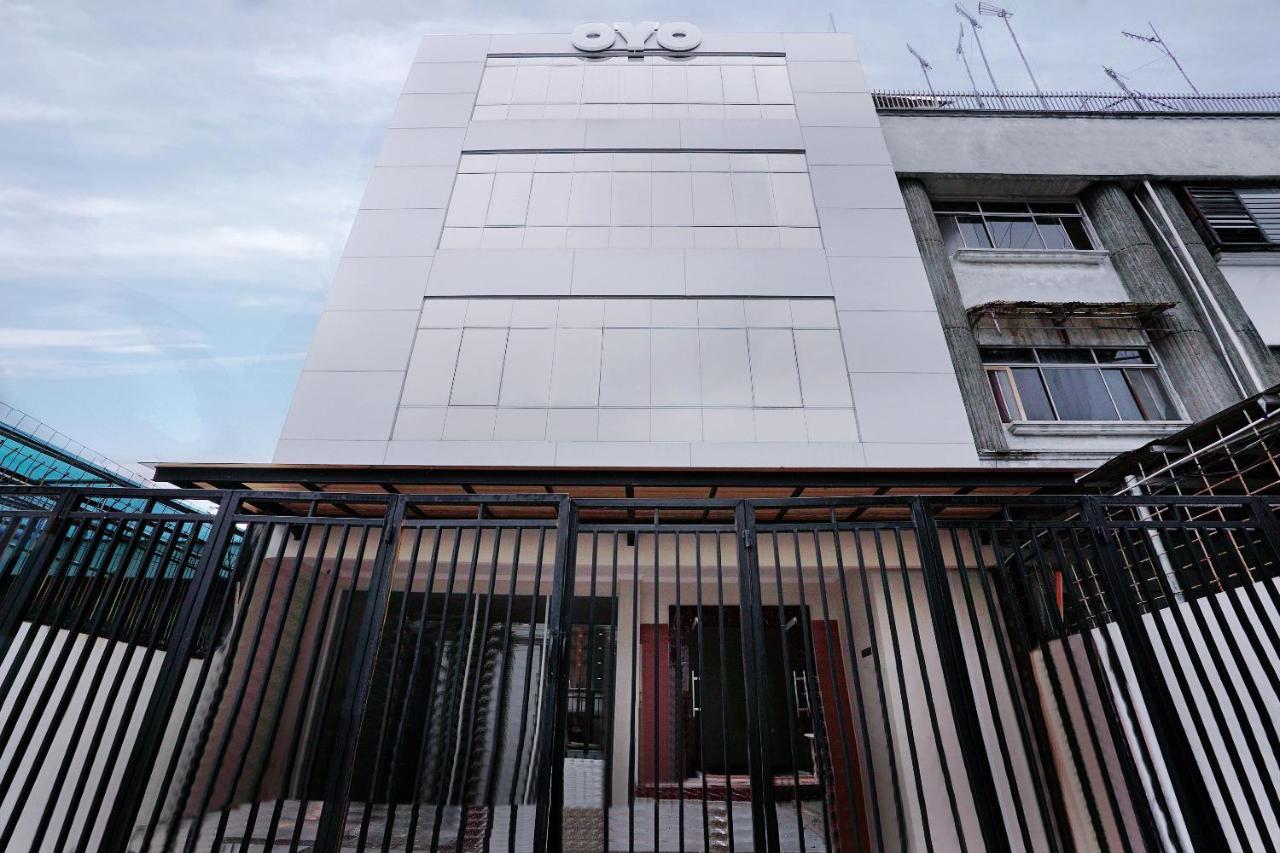 Oyo 415 The Kartini 8 Residence Jakarta Kültér fotó