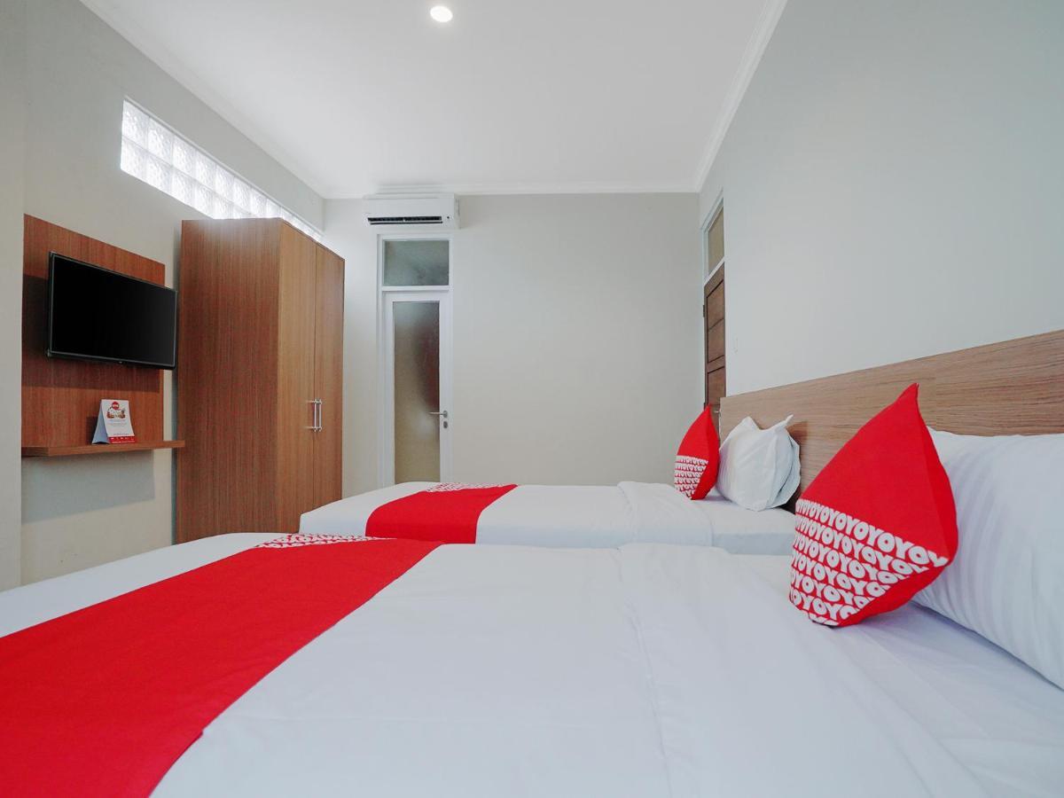 Oyo 415 The Kartini 8 Residence Jakarta Kültér fotó