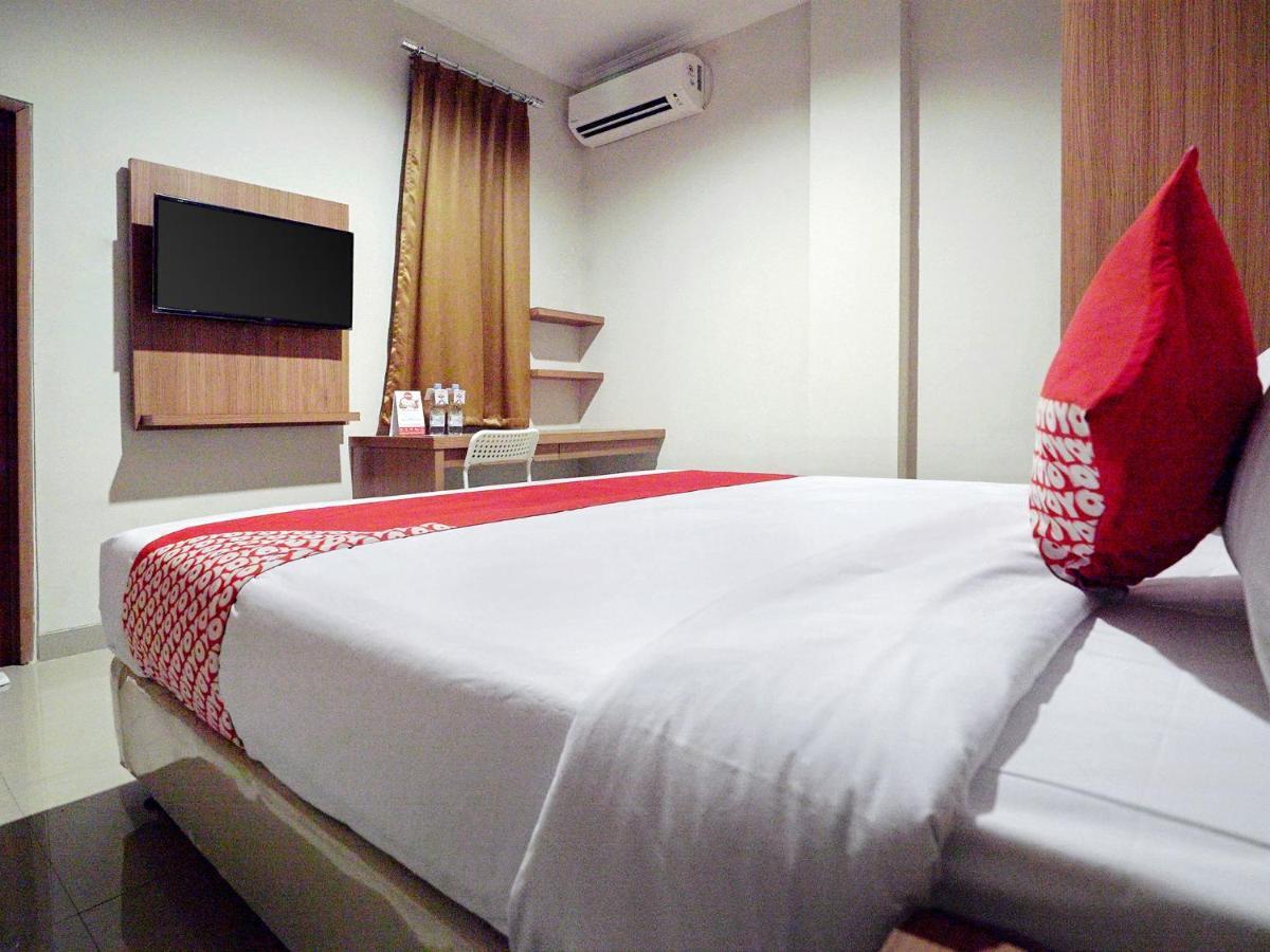 Oyo 415 The Kartini 8 Residence Jakarta Kültér fotó