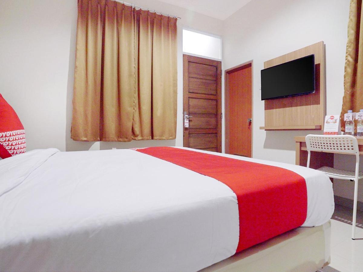 Oyo 415 The Kartini 8 Residence Jakarta Kültér fotó