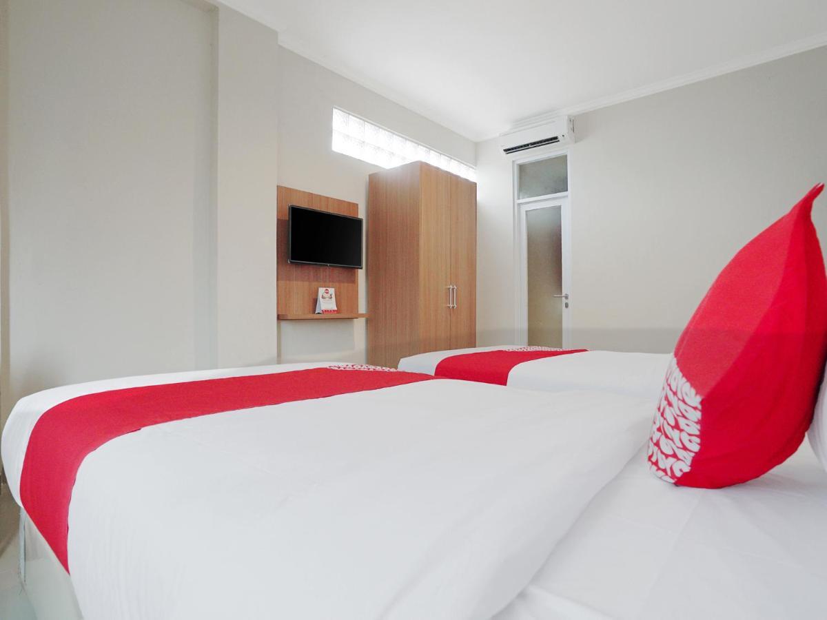 Oyo 415 The Kartini 8 Residence Jakarta Kültér fotó