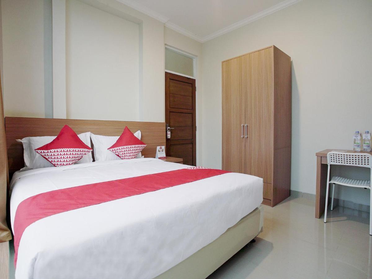 Oyo 415 The Kartini 8 Residence Jakarta Kültér fotó