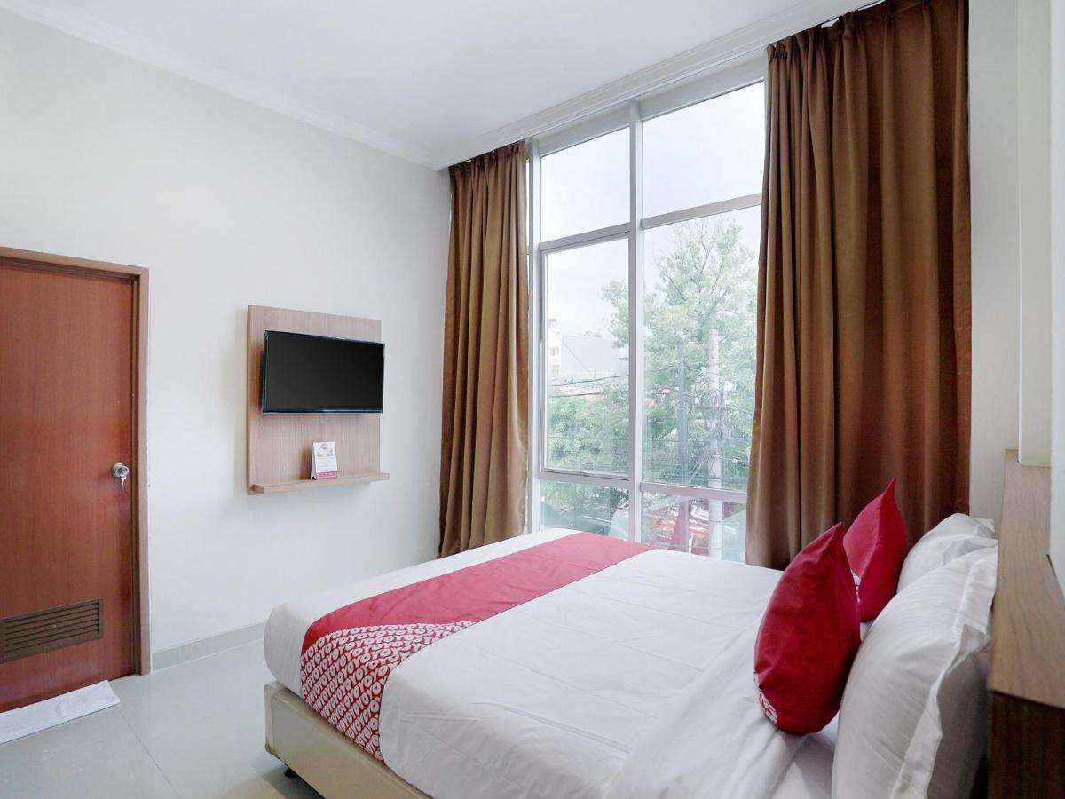 Oyo 415 The Kartini 8 Residence Jakarta Kültér fotó