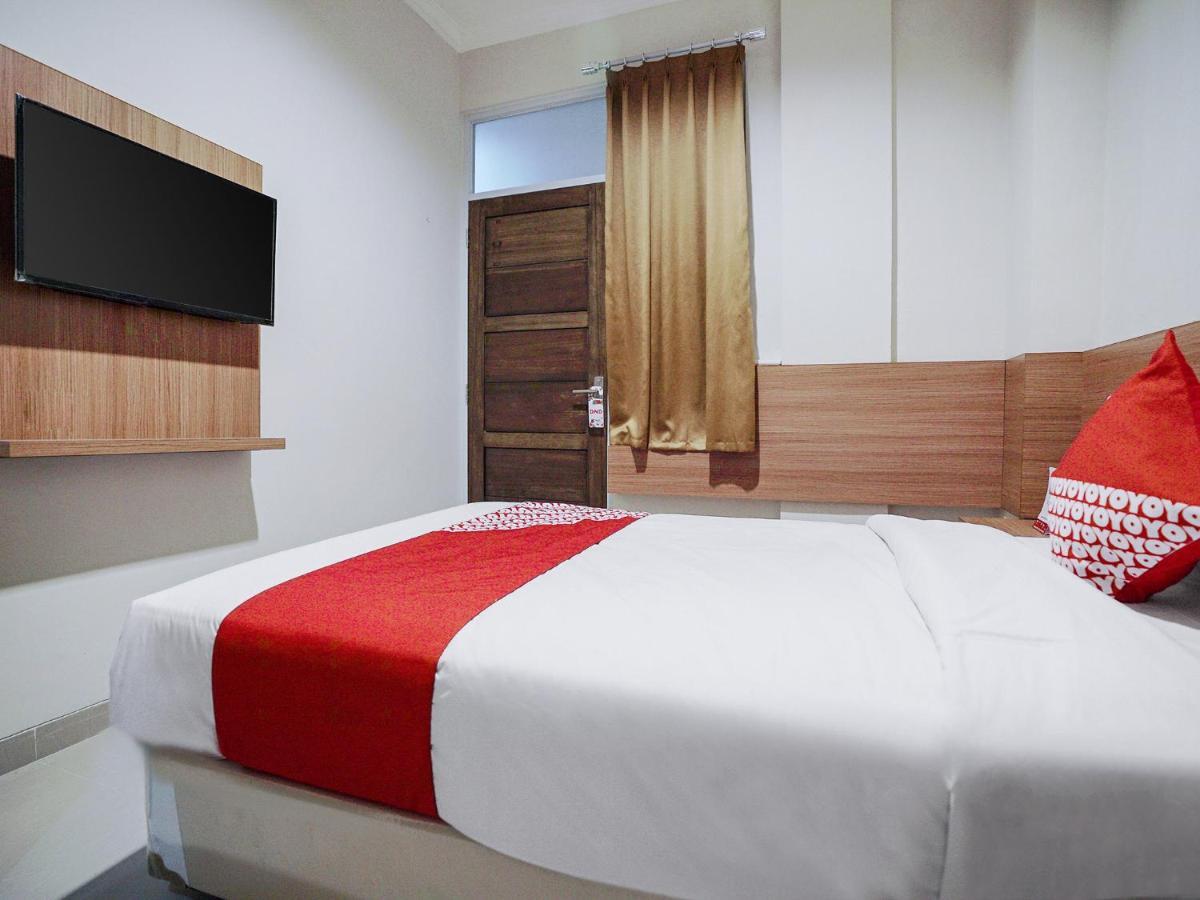 Oyo 415 The Kartini 8 Residence Jakarta Kültér fotó