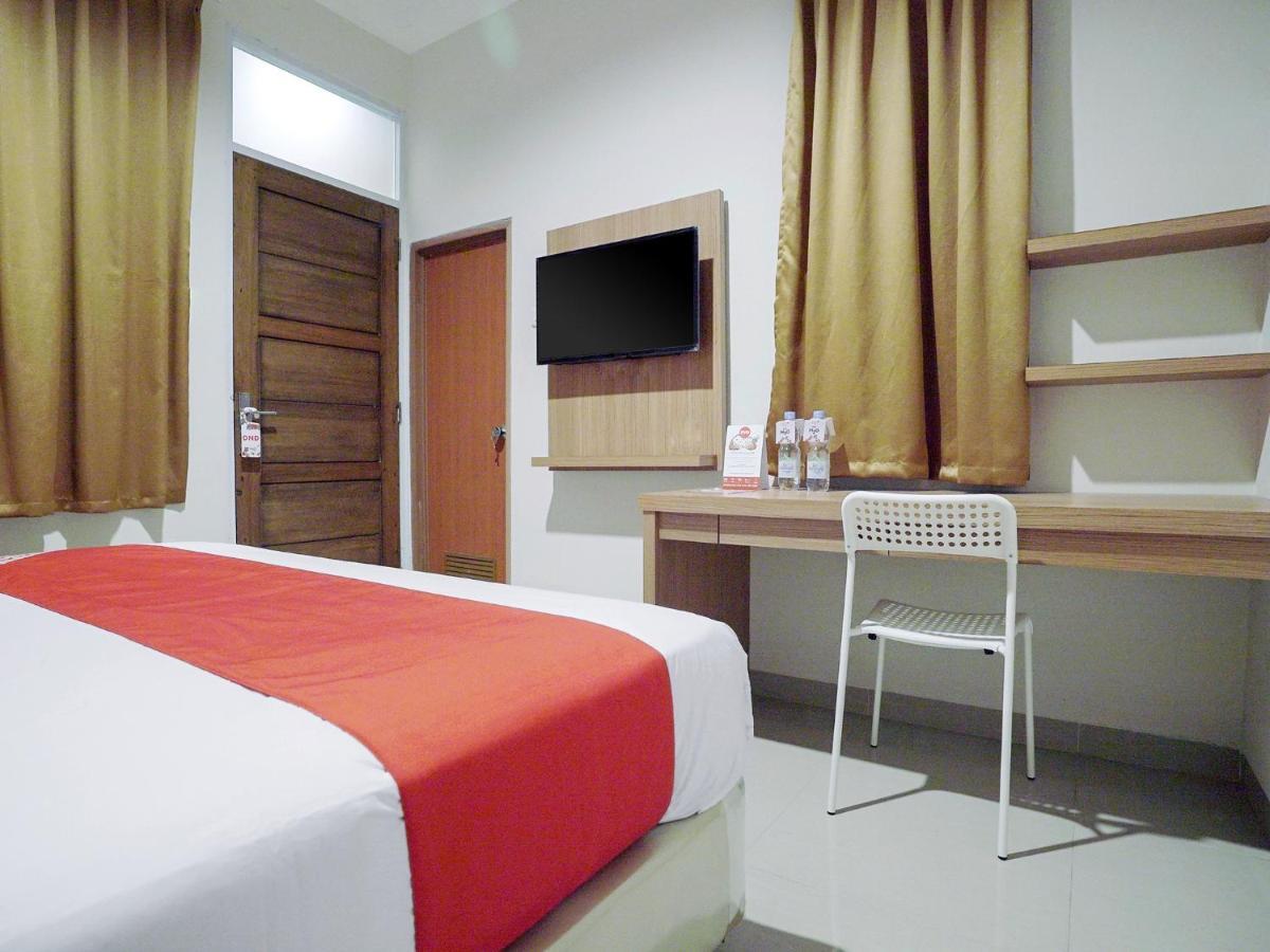 Oyo 415 The Kartini 8 Residence Jakarta Kültér fotó