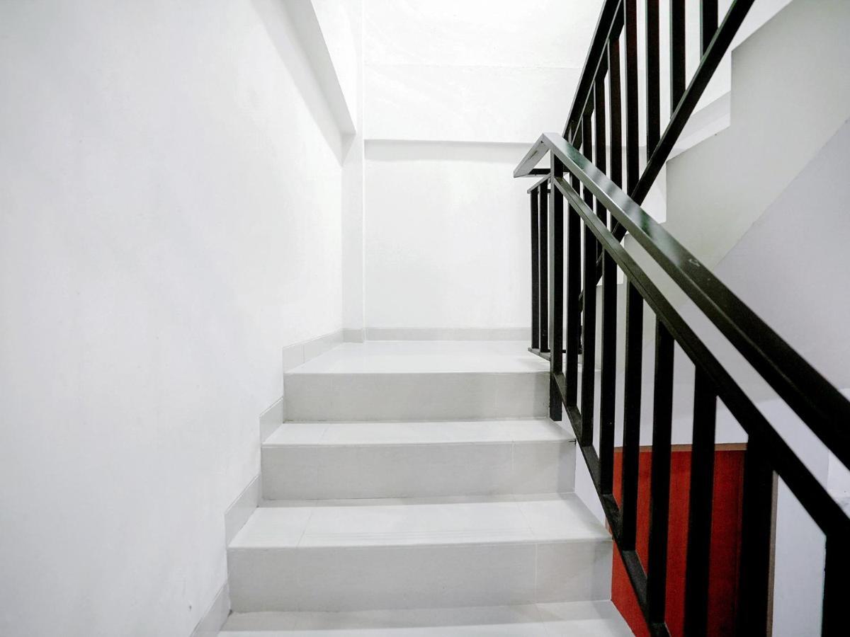 Oyo 415 The Kartini 8 Residence Jakarta Kültér fotó