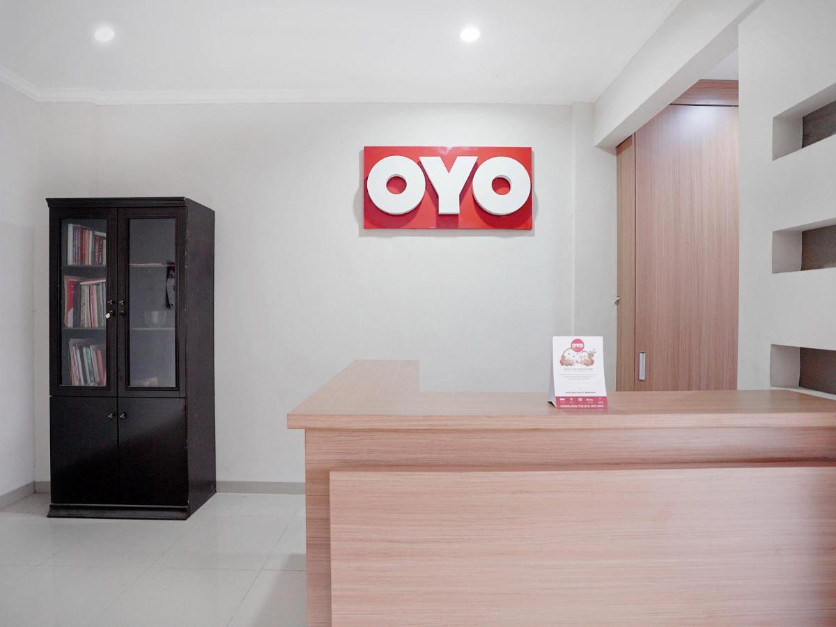 Oyo 415 The Kartini 8 Residence Jakarta Kültér fotó