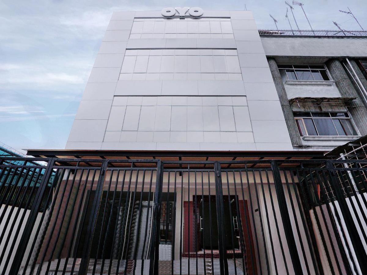 Oyo 415 The Kartini 8 Residence Jakarta Kültér fotó