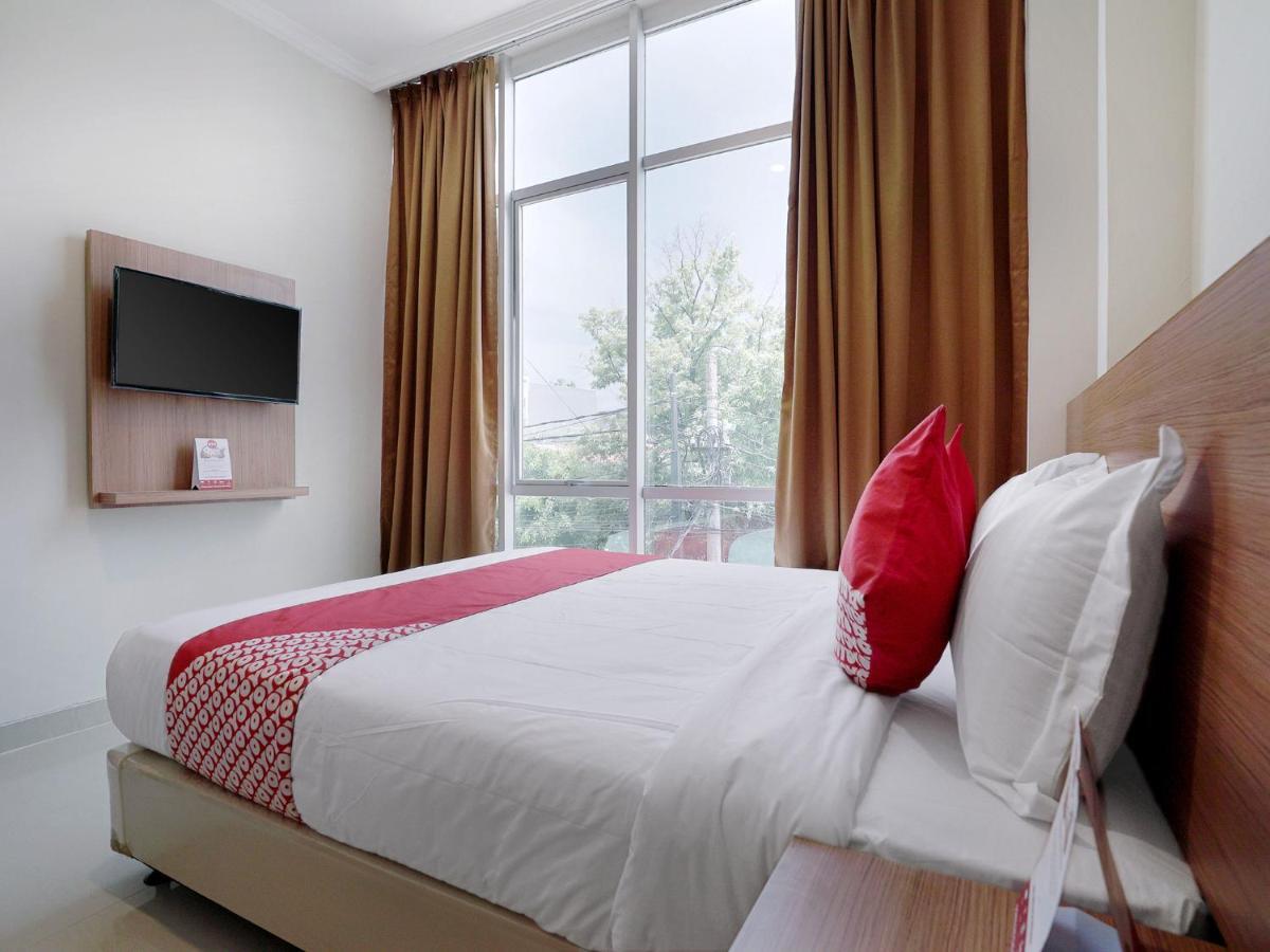 Oyo 415 The Kartini 8 Residence Jakarta Kültér fotó